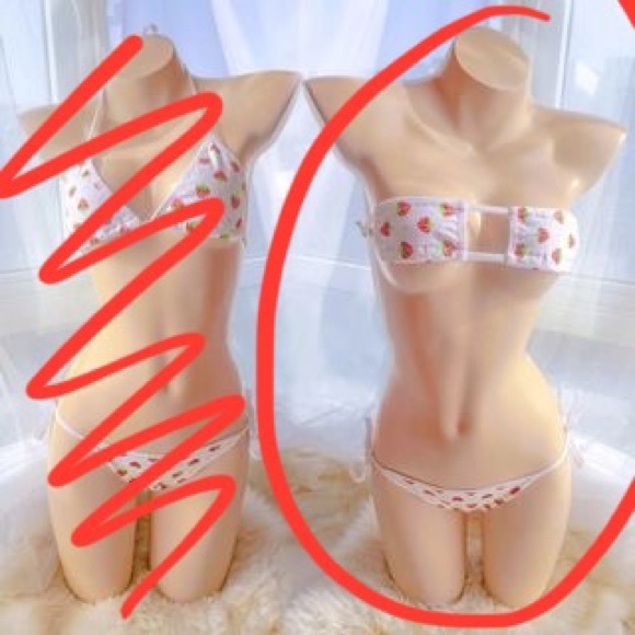 ✨DONATED✨ Strawberry Anime Lingerie Set - Picture 2 of 3